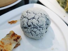 脆皮雪山包-白云湖畔酒店-湖畔餐厅