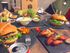 -HIGH FIVE哈福手工汉堡(桂林路店)