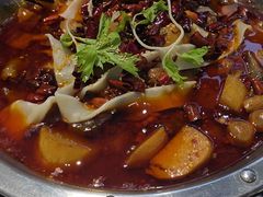 -晓彭肥肠鸡·泡椒鸡火锅(水木天地店)