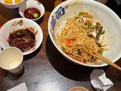 -李犟大爆鳝面·手工蟹黄包(湖滨西湖店)