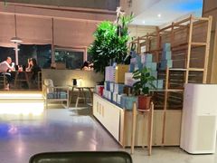 大堂-水边咖啡(黄金水岸店)