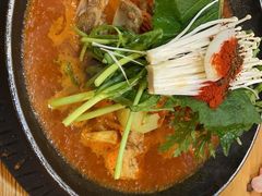 -喇喇排骨火锅·传统韩式脊骨汤(望京西园总店)