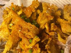 -临界音乐酒馆·小龙虾·江湖菜(华熙LIVE·鱼洞店)