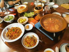 -新李记 · 口味菜馆(南郊公园店)