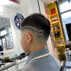 -DL BARBERSHOP男士理发店