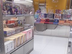 -泡泡玛特POPMART(蓝色港湾店)