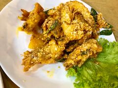 咸蛋黄焗虾-大树下海鲜饭店