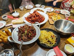 -叶派龙虾•招牌香辣蟹·海鲜(中海国际店)