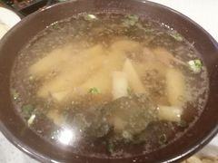 彝家酸辣汤-浮何烤铺(桐梓林店)