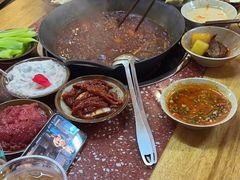 -赵美丽·重庆社区火锅·直营店(火车东站·中豪国际店)