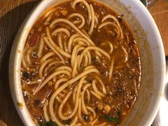 傳統云南米綫-云海肴·汽锅鸡·云南菜(苏州中心店)