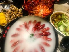 -沪小胖小龙虾(淮海中路旗舰店)