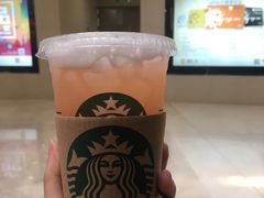 冰摇桃桃乌龙-星巴克臻选(深圳皇庭广场分店)