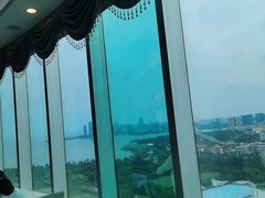 -黄金海景大酒店-旋转餐厅