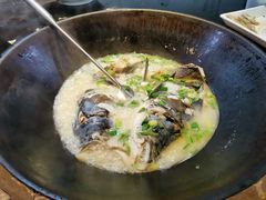 招牌柴火灶鱼头-好灶头妈妈菜·柴火灶台鱼·千岛湖土菜地标美食