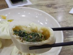 荠菜鲜肉包-津门张记包子铺(华昌道店)
