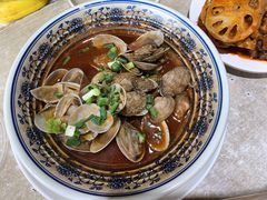 花甲-爆炸头阿姨小四川正宗川味小吃(无任何分店)