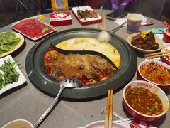 -生活如沸·顺德水牛奶火锅(大学路店)