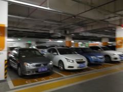 -万象城-停车场