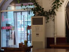 -丽虹云南过桥米线(兴工街店)