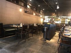 大堂-Carbon莫卡哆·意大利复古集市餐厅(杭州大厦店)