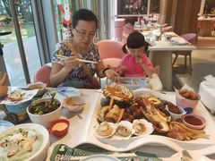 -水桶王国主题餐厅·聚会·生日派对·亲子活动·家庭套餐(亚龙湾希尔顿店)