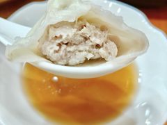 -莱莱小笼·乔艾