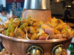 上层肥肠-炉小二铜锅牛蛙•川湘菜(三里屯店)
