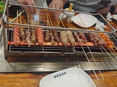 -哈尔滨小酒馆·鲜肉现穿自助烧烤(康新花园店)