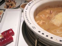 -领鲜天下·焗海鲜·花胶鸡(天目里店)