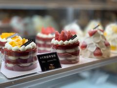 -焙丽拾光(麦凯乐直营店)