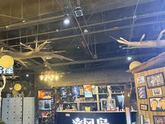 -暴风岛沉浸式体验馆(百联世纪店)