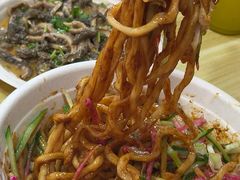 -黑八私房老北京炸酱面