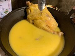 -鲜入围煮花胶鸡海鲜火锅