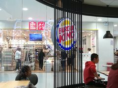 等位区-汉堡王(龙德广场店)