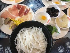 -桥香园过桥米线(国贸店)