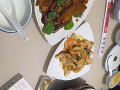 -老码头黑皮肘子锅包肉(赣水路店)