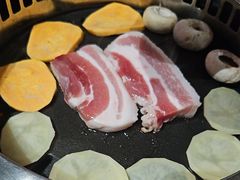 -香猪坊韩国烤肉专属门店(魏公村店)