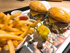 火烤双层牛肉特堡-The Habit Burger Grill 哈比特汉堡(复兴soho店)
