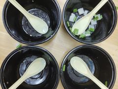 招牌牛羊杂汤-牛师傅广式药膳牛骨汤美食(江南西店)