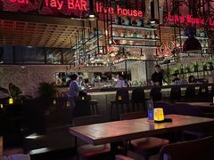 -FOUR PLAY BAR
