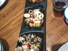 -东来菜馆•手抓海鲜家常菜•海鲜锅贴(鸽子窝店)