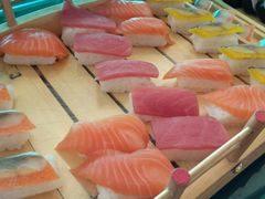 -荣誉国际酒店-云顶旋转餐厅