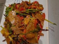 彝族手撕美人椒拌牛肉-云海肴·汽锅鸡·云南菜(高德置地店)