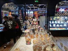 面包甜点陈列柜-米洛克欧洲蛋糕(西南路店)