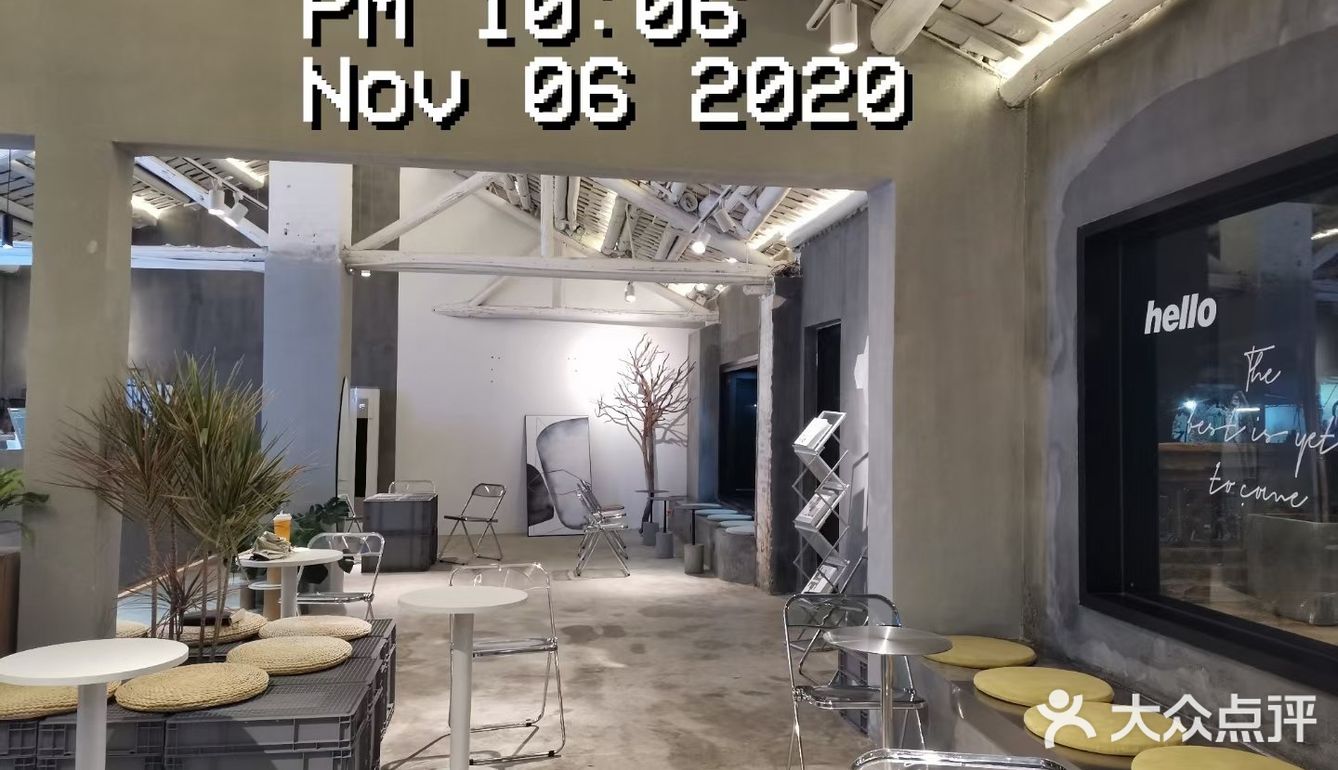 環境舒服可以坐一個下午，位置在678附近