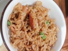 牛肝菌炒饭-老滇山寨•云南特色菜•地方菜•民族风情歌舞表演(金碧店)