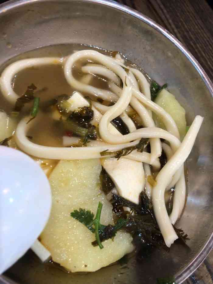 乌面斋(义乌万达店)-"今天来义乌出差,中午在附近找了一家小店.