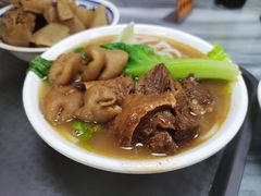 牛腩猪肠河粉-珍珍小食店(西华路店)