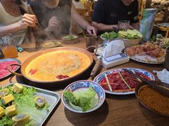 -洱火云南酸菜牛肉火锅(石景山当代商城店)